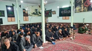 برگزاری مراسم روح بخش و پرفیض زیارت عاشورا با حضور مسئولین شهرستانی و کارکنان شبکه بهداشت و درمان شهرستان چاراویماق در دهه اول محرم .