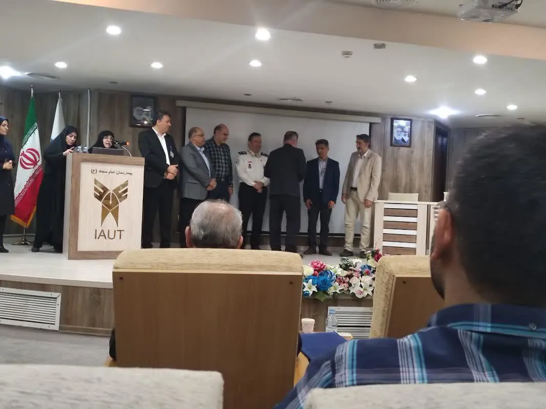 تقدیر از مهندس طه رستمی ریاست شبکه بهداشت و درمان و رئیس بیمارستان امیرالمومنین (ع) شهرستان چاراویماق